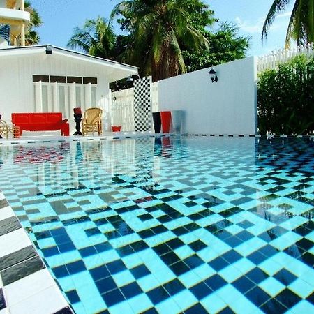 The Hen Hua Hin Hotel Luaran gambar