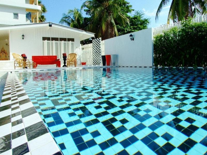 The Hen Hua Hin Hotel Luaran gambar